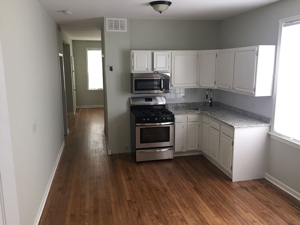 1st image of 4918 N Kruger Ave APT 1