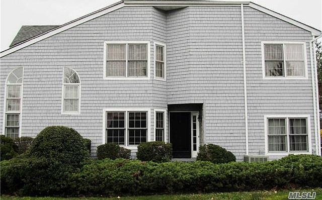 1st image of 92 Lakebridge Dr S