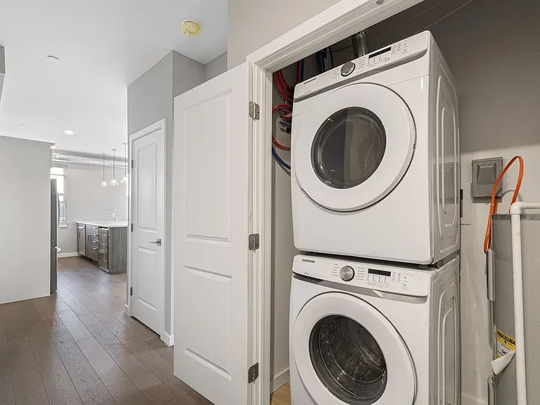 4649 Umbria St #311 — Photo 4