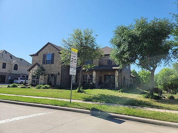 2nd image of 5718 Creek Crossing Ln