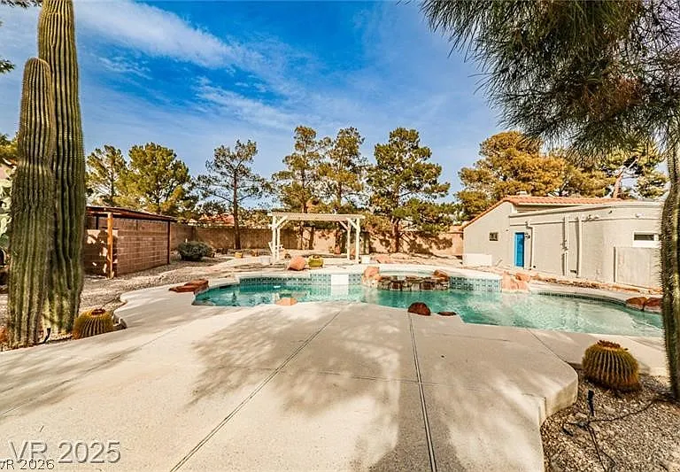6315 N Park St — Photo 35