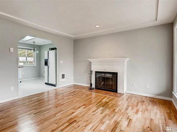 5th image of 1224 Violet Meadow St S