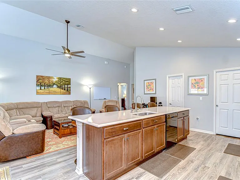 6731 Castle Green Pl — Photo 17