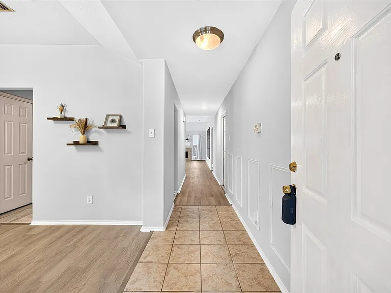 7219 Avocet Ln — Photo 5