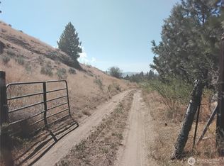 42 Corral Way, Oroville, WA 98844