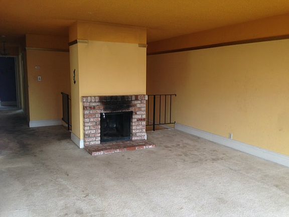 2nd image of 427 Bonnie St