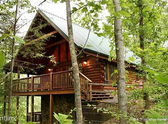 A picture-perfect mountain cabin