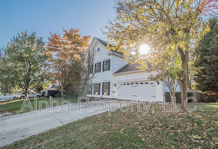 18 Crossvine Way — Photo 2