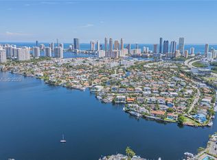 16466 NE 31st Ave, North Miami Beach, FL 33160