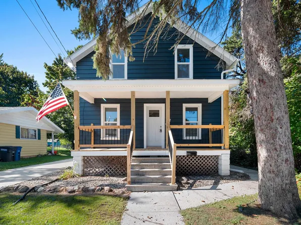 307 Guenther St, Oshkosh, WI 54902