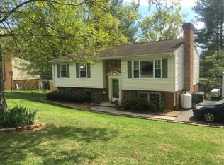 34 Woodlawn Ave, Blue Ridge, VA 24064