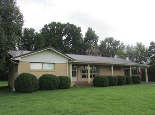 136 W Jackson St, Lawrenceburg, TN 38464