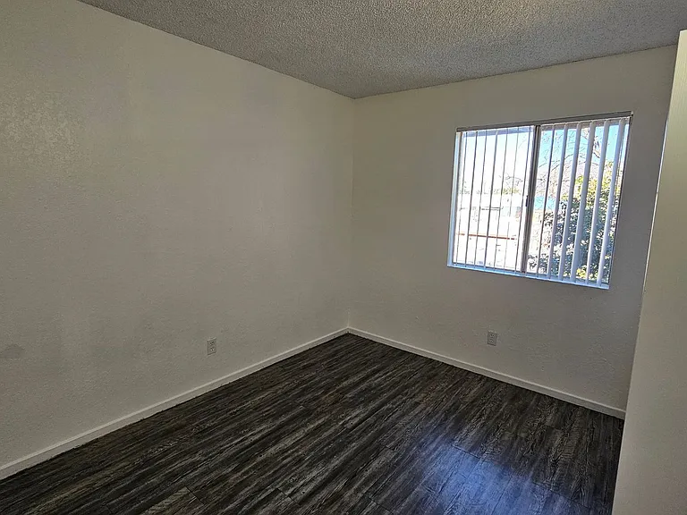 1622 N Beverly Ave #22 — Photo 8