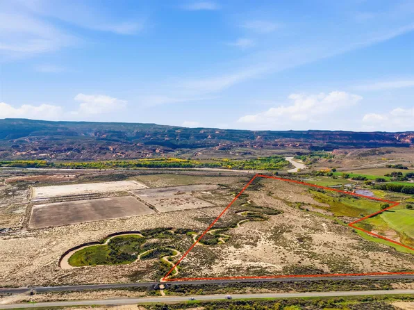 1225 14th Rd, Loma, CO 81524