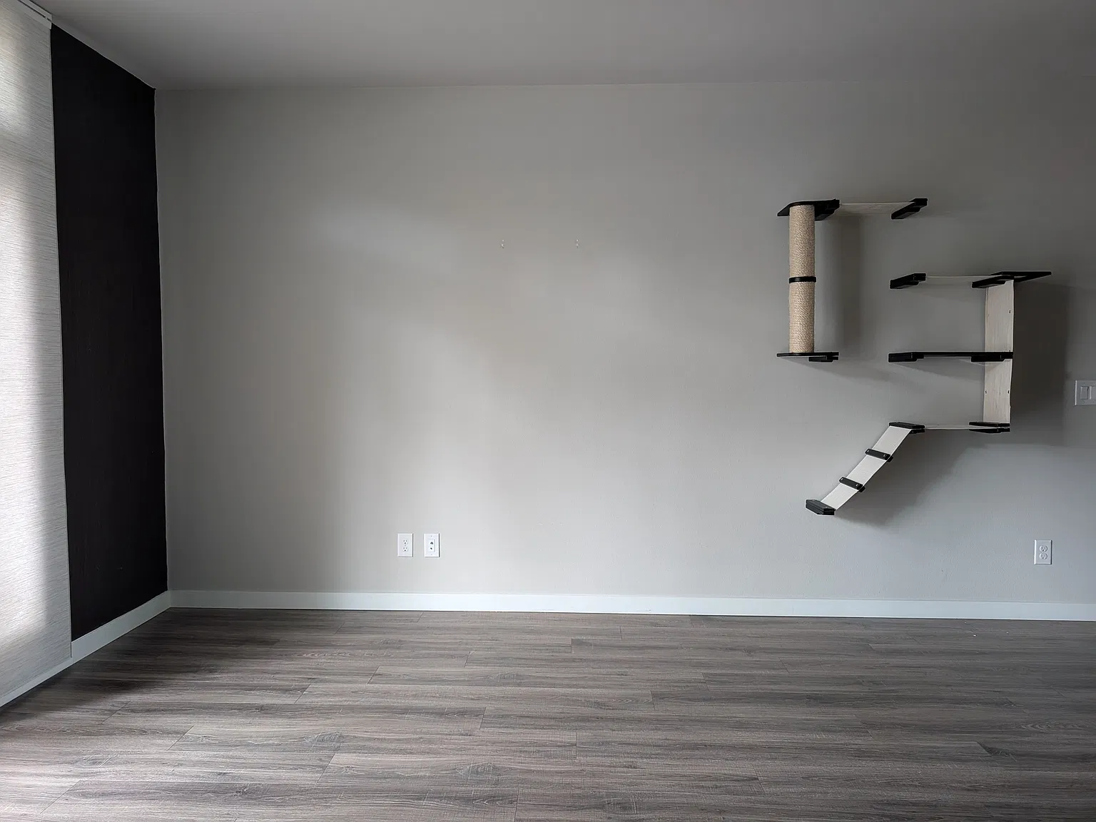3 bed, 2.5 bath, 1504 sqft, $4,300 — Photo 3