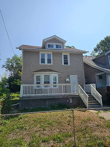 5056 Bewick St Photo 1