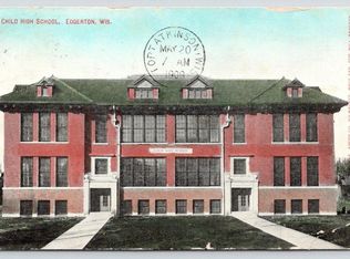 116 Swift St #107, Edgerton, WI 53534