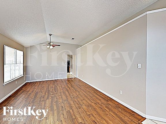 2nd image of 3955 Cypress Gardens Dr