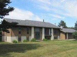 1051 Kile Rd, Metamora, MI 48455