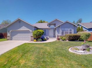 2302 S Arthur Loop, Kennewick, WA 99338