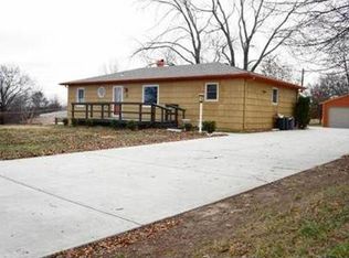 11031 Speaker Rd, Edwardsville, KS 66111