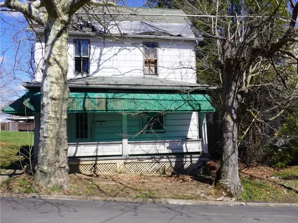 60 Race St, Uniontown, PA 15401