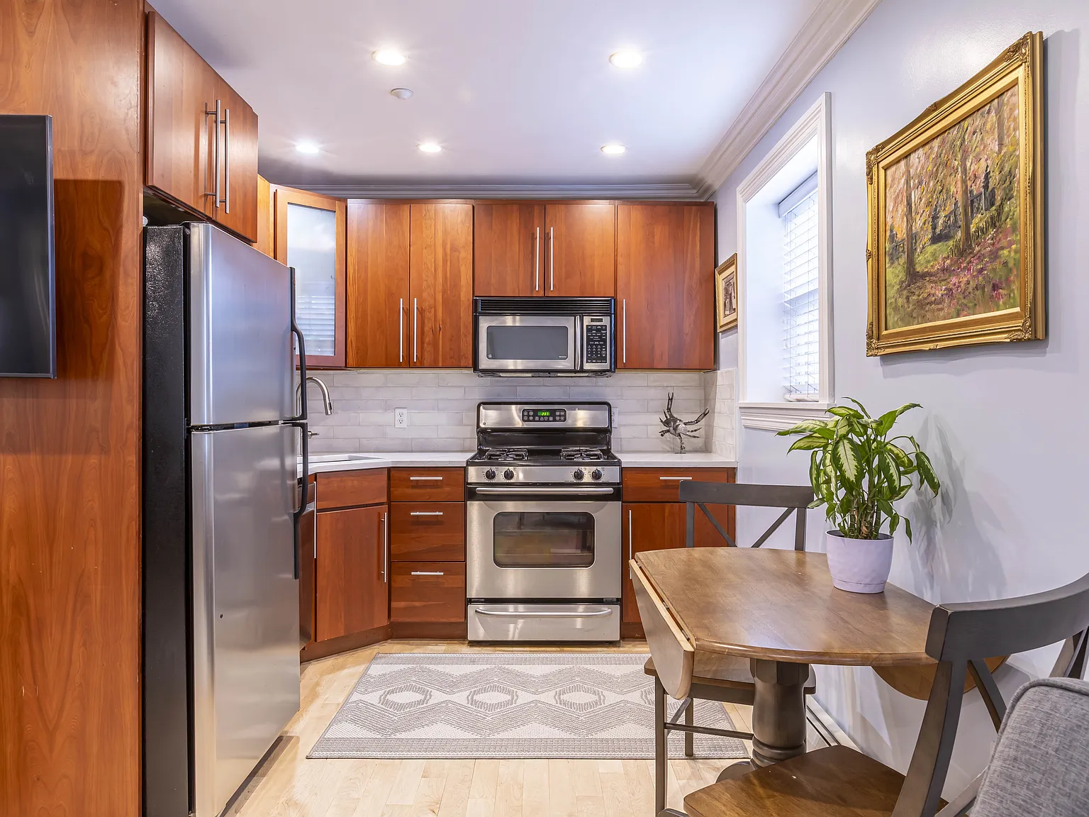 1 bed, 1.0 bath, 677 sqft, $3,400 — Photo 3