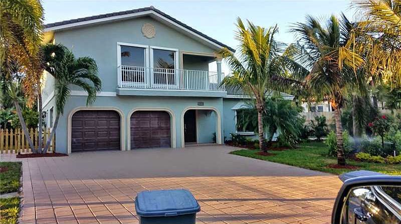 1st image of 2303 Bay Dr