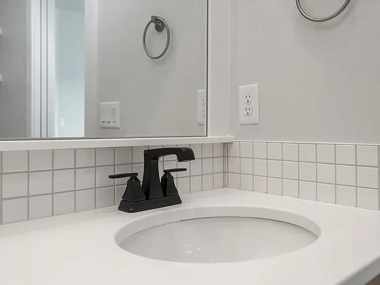 Bradbury Luxury Townhomes — Photo 50