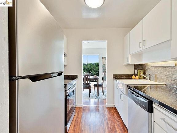 5th image of 410 N Civic Dr APT 504