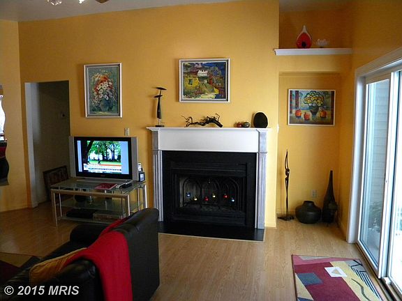 5th image of 47943 Mayflower Dr
