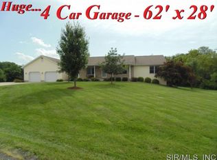 1505 Malia Dr, Saint Jacob, IL 62281