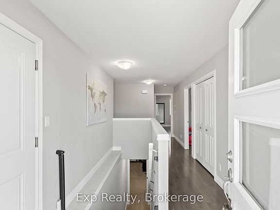 5th image of 47 Birchmount St