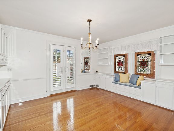 4th image of 1707 N 77th Ct