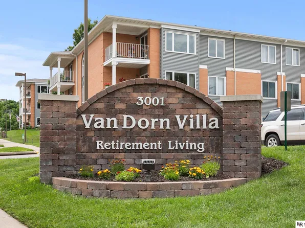 3001 S 51st Street Ct Unit 317, Lincoln, NE 68506