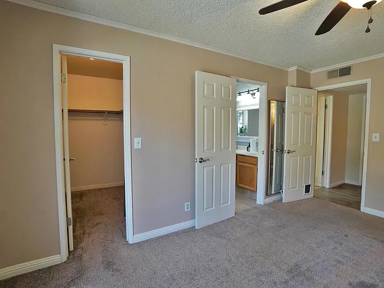 5823 E Washington Ave — Photo 46