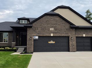 50606 Mistwood Dr, Macomb, MI 48042