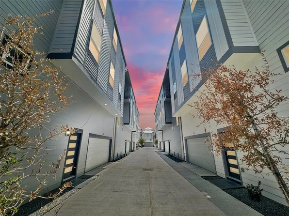 1221 W 16th Street #B, Houston, TX 77008