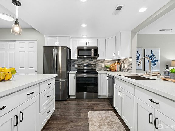 3rd image of 4081 224th Lane SE #306