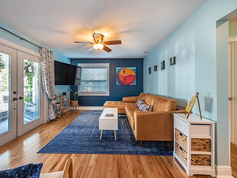 5905 N Eustace Ave — Photo 6