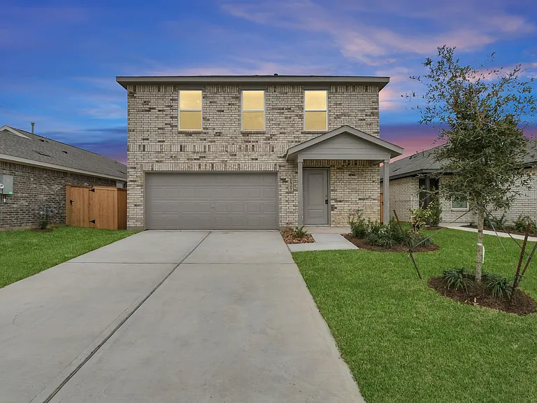 1507 Windrose Bnd — Photo 1