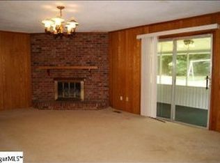 41 Fisher Rd, Greenville, SC 29615