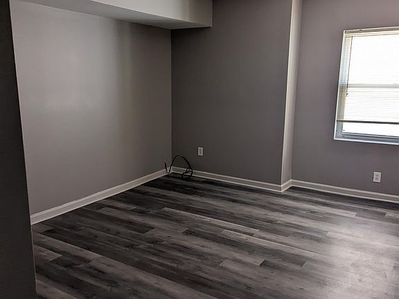 2nd image of 800 N Washington St APT 5