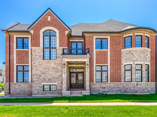 1392 Hydrangea Gdns, Oakville, ON L6H 7X2