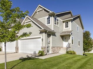 1085 Provence Ln, Waconia, MN 55387