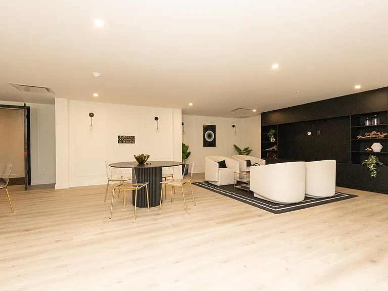2635 King George Blvd #441 — Photo 31