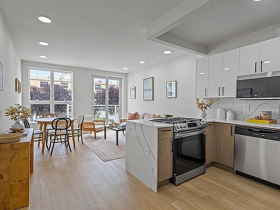 3rd image of 3112 Emmons Ave #3138A-2