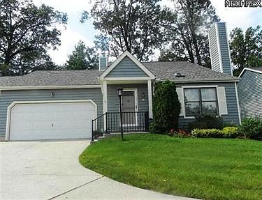 1st image of 30 Pond Dr #30