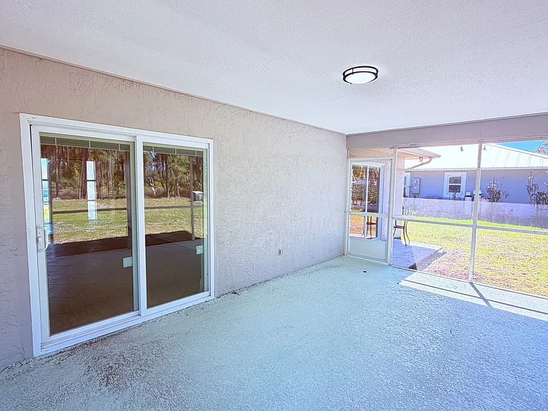 20515 Macon Pkwy — Photo 35