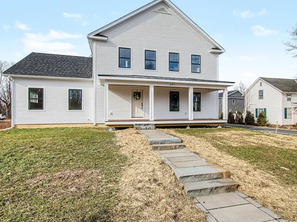 897 Falls Road, Shelburne, VT 05482